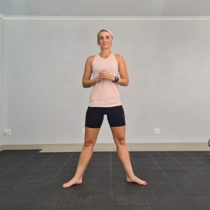 squat with pulses 1
